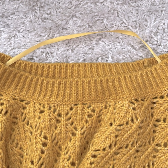 Lane Bryant Mustard Yellow Tunic Crochet sweater, size 14/16 - Picture 3 of 4